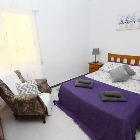 In Playa Los Locos - Ref 4557 *
